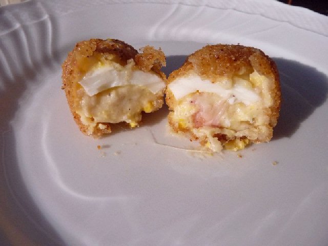 Uovo alla Monachina - Interno G.jpg