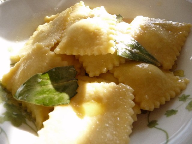 Ravioli Ricotta e Mentuccia G.jpg