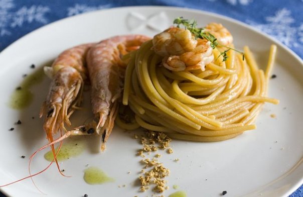 spaghetti gamberi sesamo.jpg