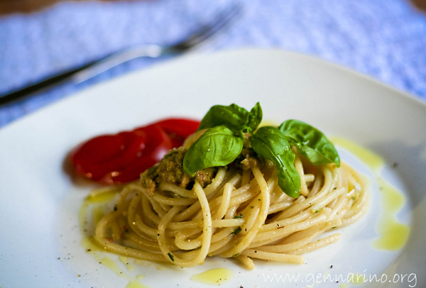 pesto_mandorle-2 copiap.jpg