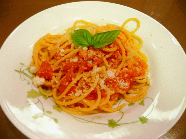 Pasta al Pomodoro 8g.jpg