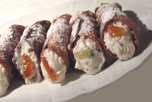 Cannoli 1 g.jpg