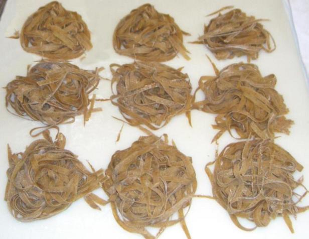 tagliatelle aqi porcini.jpg