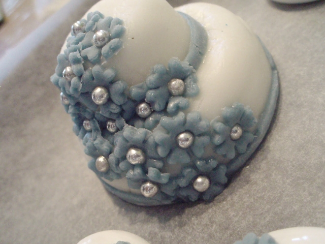 mini wedding cake2.JPG