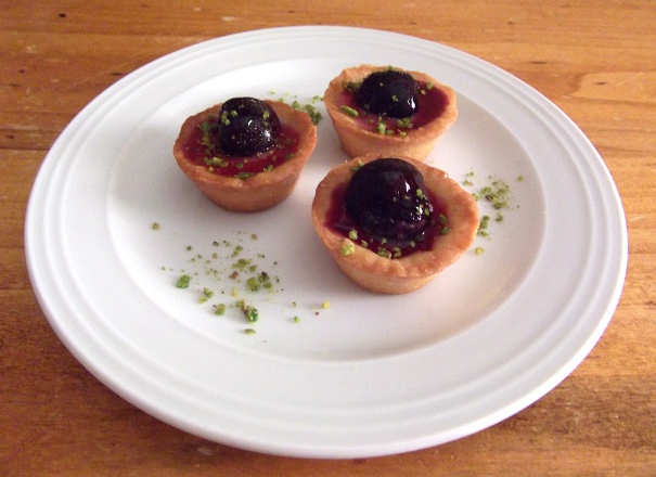 Crostatine ciliegie e panna cotta.JPG