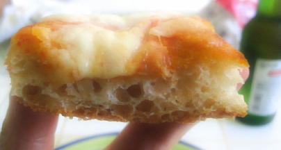 Che pizza la pizza con le pieghe!!.jpg