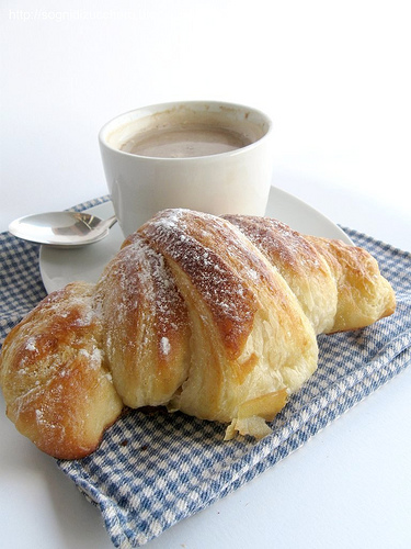 croissant2.jpg